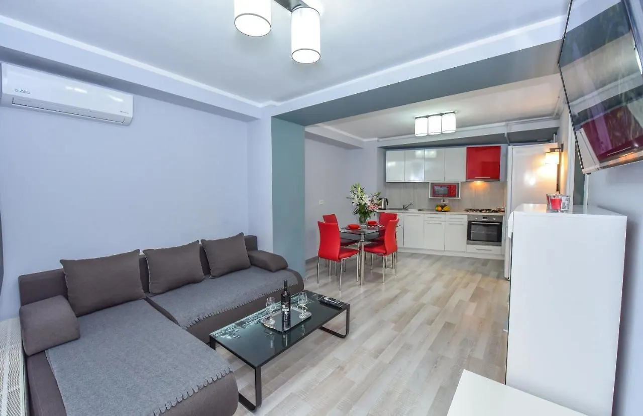 Residenza Di Carbasinni Bucharest Apartment