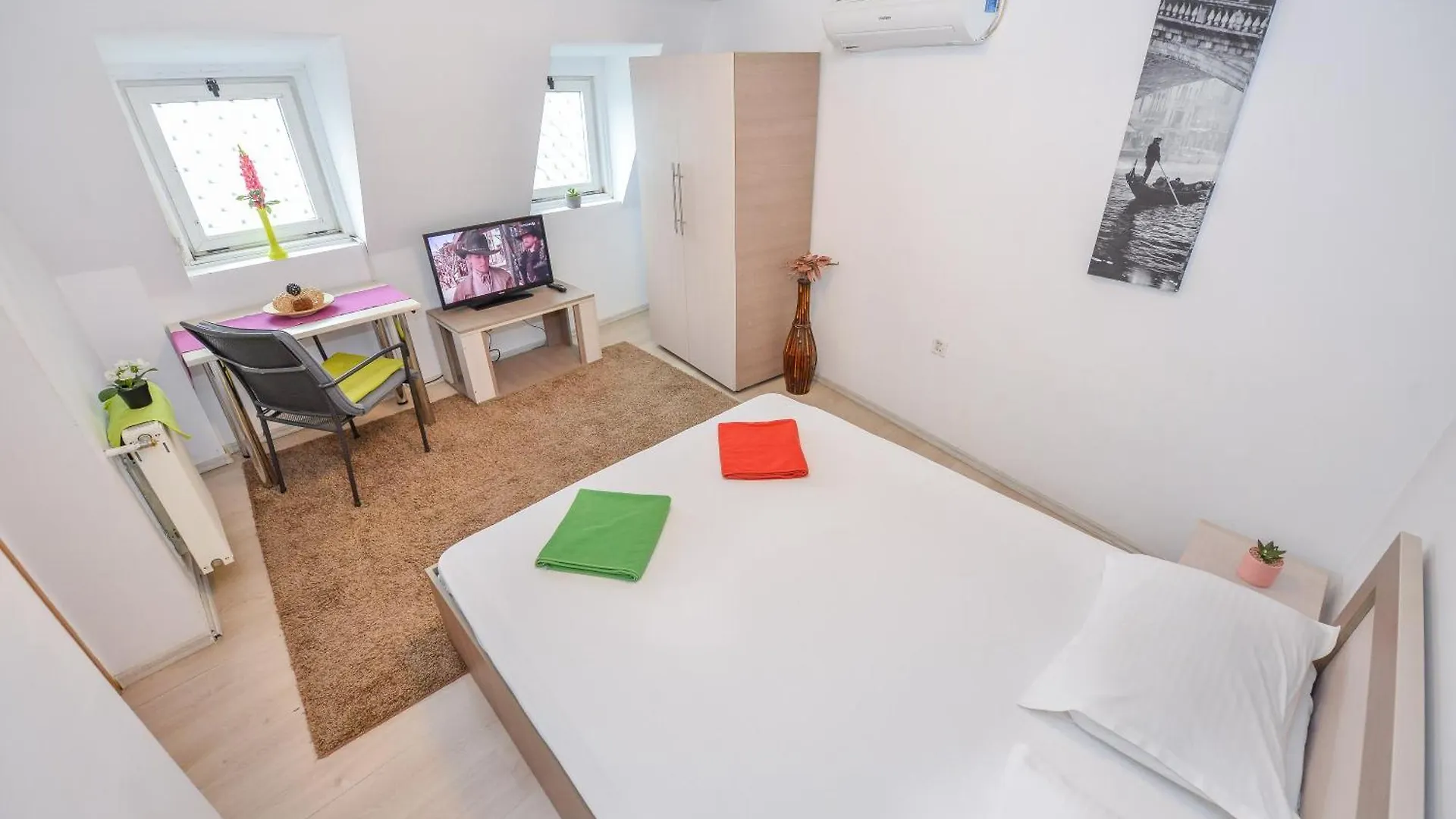 Residenza Di Carbasinni Bucarest Appartement