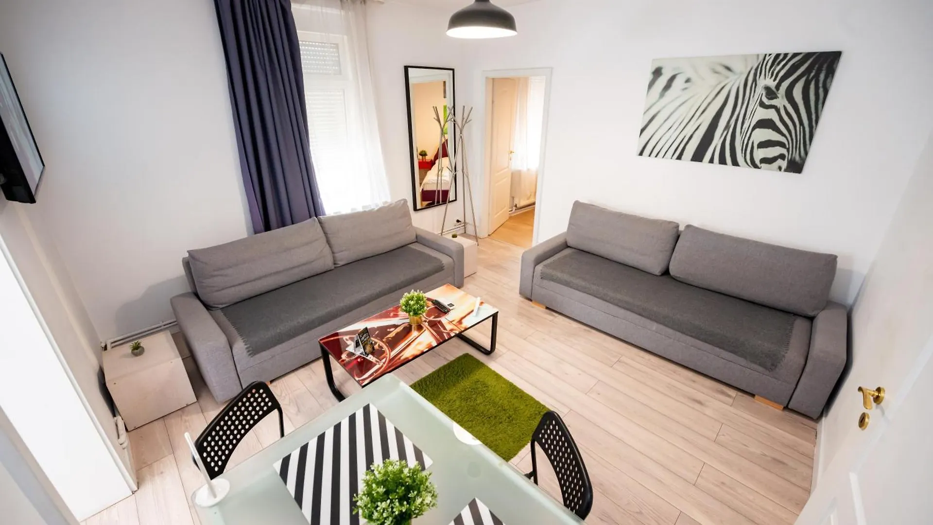 Residenza Di Carbasinni Bucharest Apartment